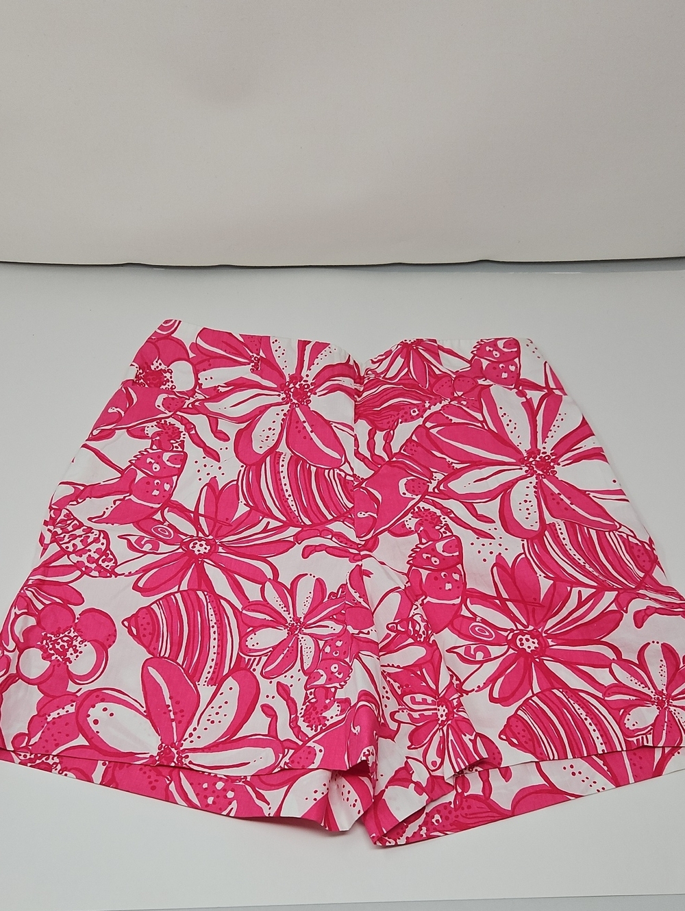 Lilly Pulitzer High Waist Pink Floral Print Shorts Pockets Zipper Women's 2
